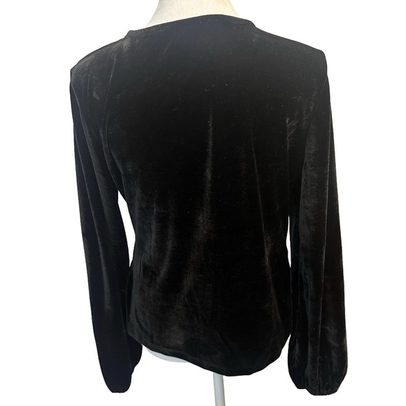 NWT Sexy Black Velvet Faux Wrap Blouse Med Whimsigoth Witchy Office Siren Corp - Picture 3 of 5
